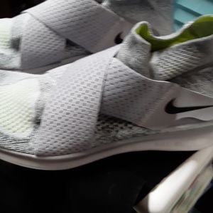 Mens grey Flyknit nike free RN